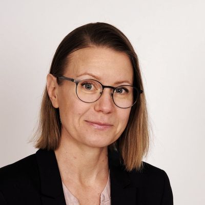 Julia Kuusiholma-Linnamäki